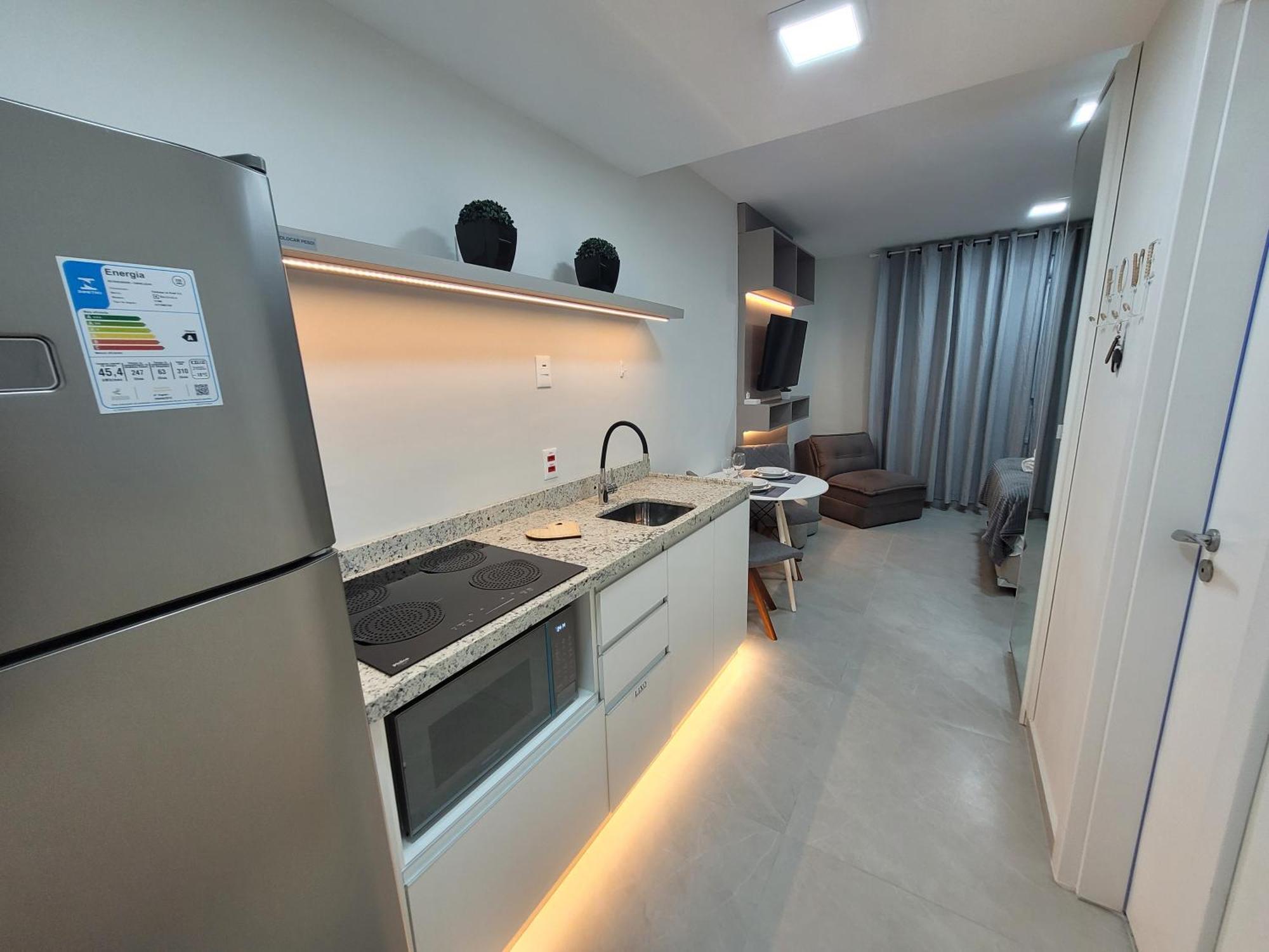 Studio Lux Ao Lado Da Puc Com Netflix Porto Alegre Luaran gambar