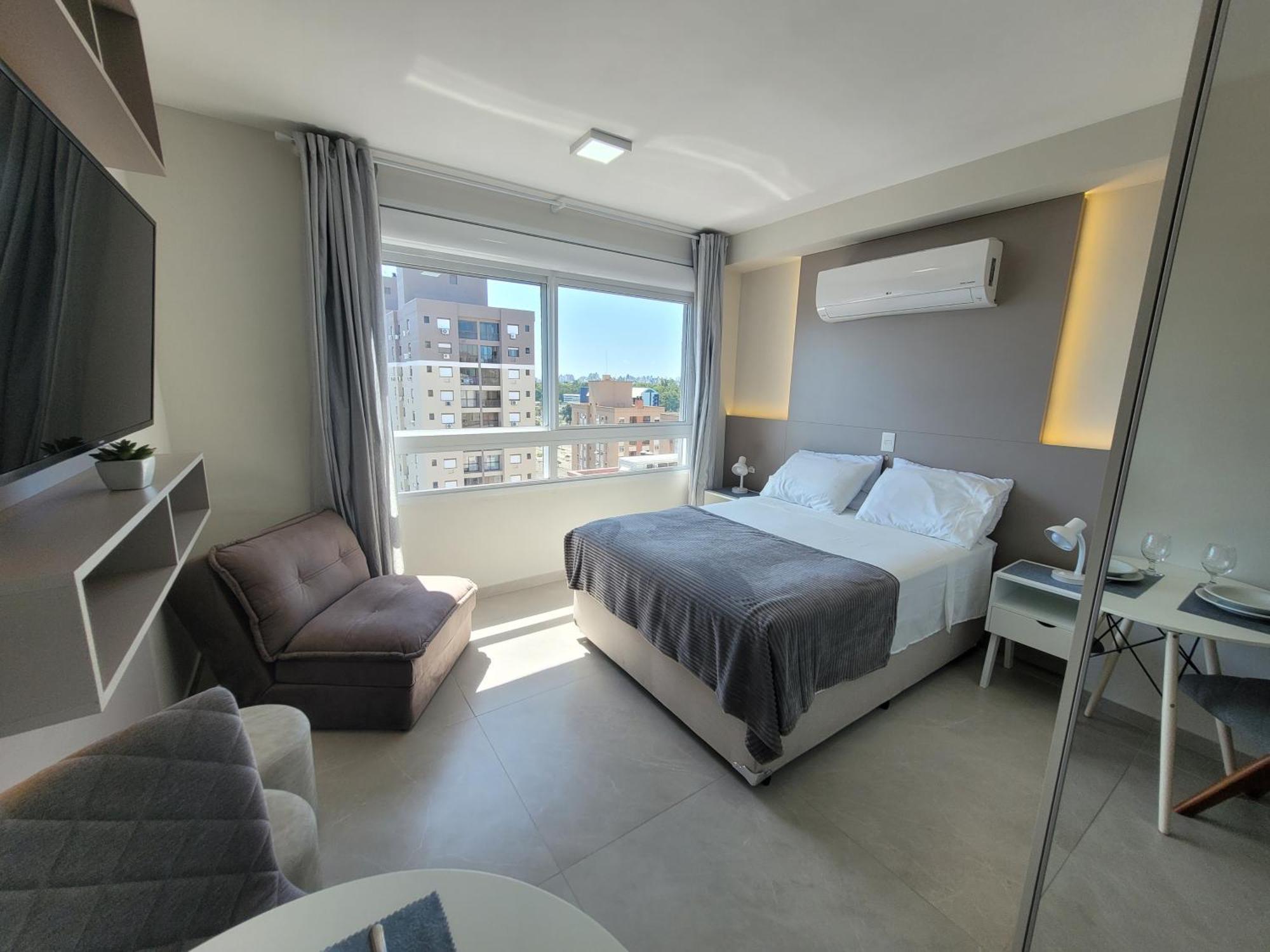Studio Lux Ao Lado Da Puc Com Netflix Porto Alegre Luaran gambar