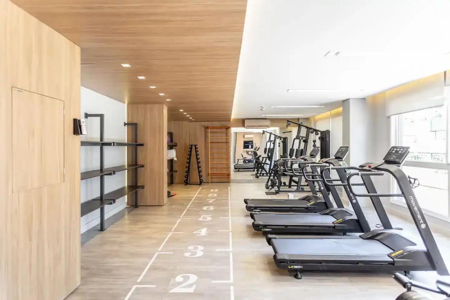 Studio Lux Ao Lado Da Puc Com Netflix Porto Alegre Luaran gambar